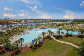 Top Location Famous Barefoot Resort 1 Mile to Beach 15000sf Pool